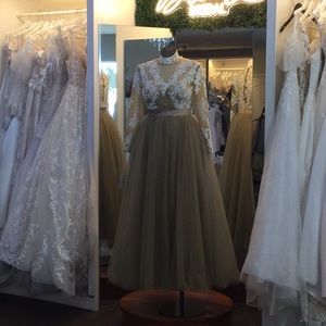 Mother of the bride, lace bodies appliqué dress, size 10